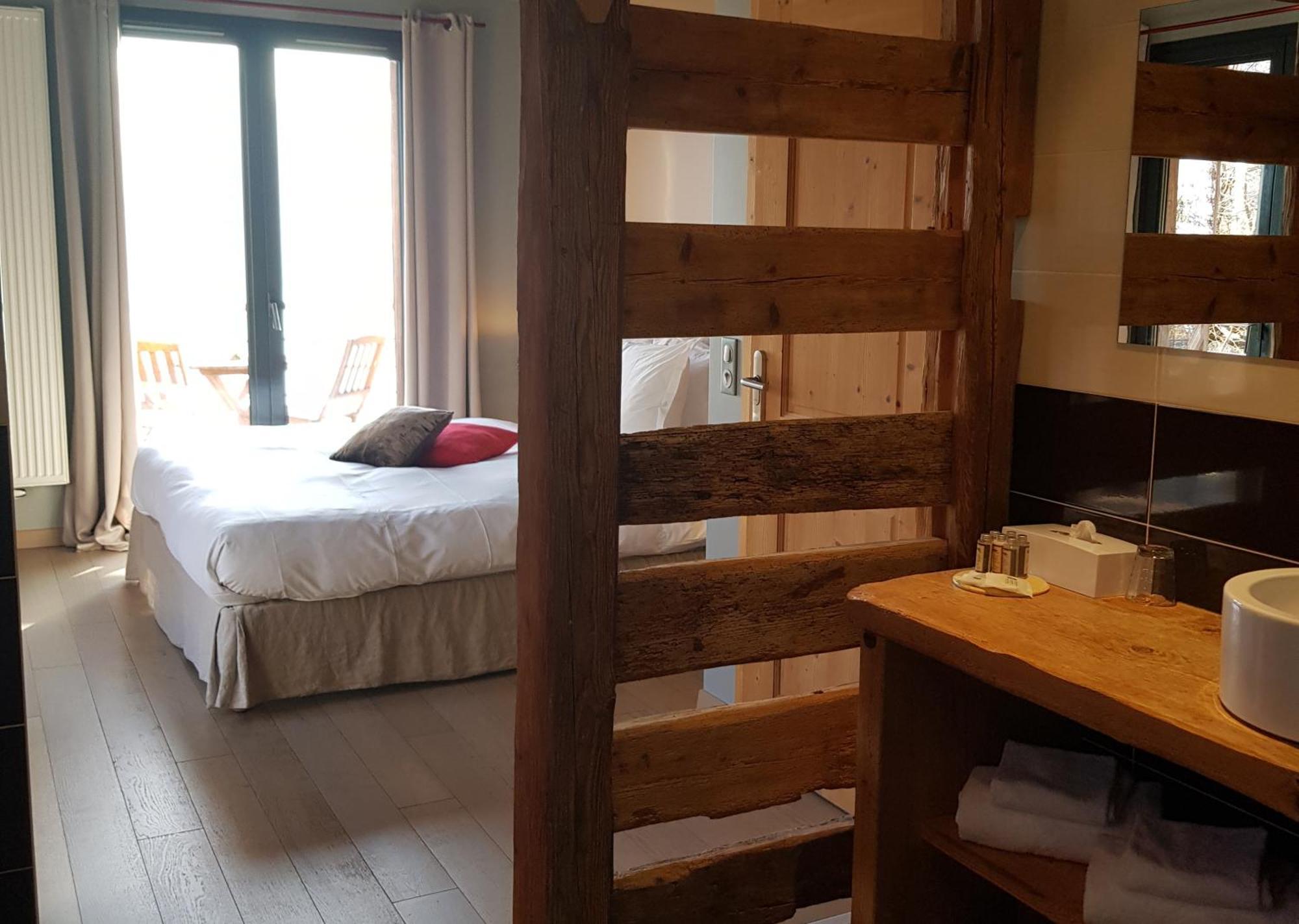 Chalet Christine Hotel Talloires Room photo